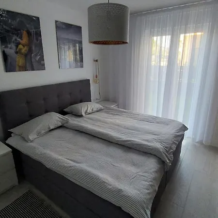 K&m * Nova Vas (Porec)